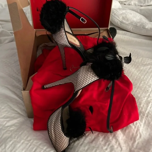 靴 Christian Louboutin/37 2/1 Christian Louboutin United States - Official Website